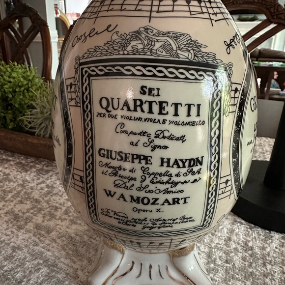 Formalities Melody Collection Mozart Music Notes Porcelain Home Decor 9 1/4" - Picture 6 of 6